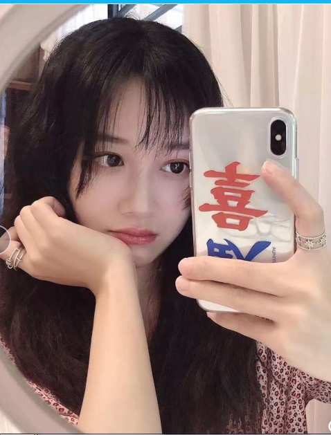 罗湖焉然：粉嫩系小女神，身材倍棒，颜值不错服务很走心